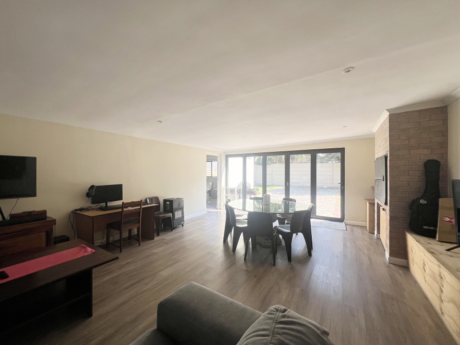 To Let 3 Bedroom Property for Rent in Langeberg Ridge Western Cape